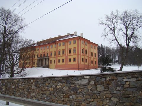 zámek v Lukách nad Jihlavou