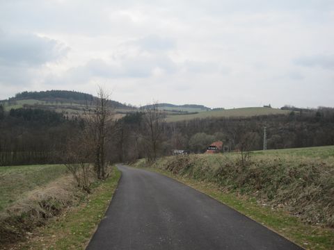 sjezd do údolí Jihlavy k Fretychovu mlýnu