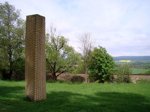 Jiří Kačer - Obelisk