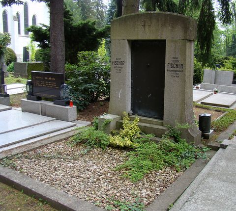 hrob Theodora Fischera na jihlavském katolickém hřbitově