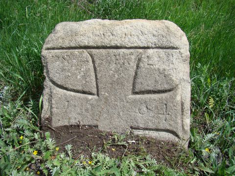 křízový kámen u Stoků je datován rokem 1604