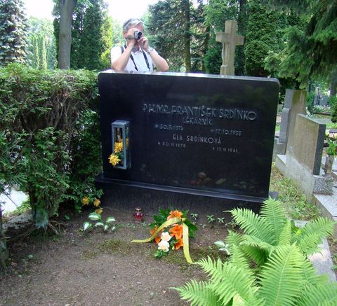 hrob Frantiska Srdínka na jihlavském hřbitově