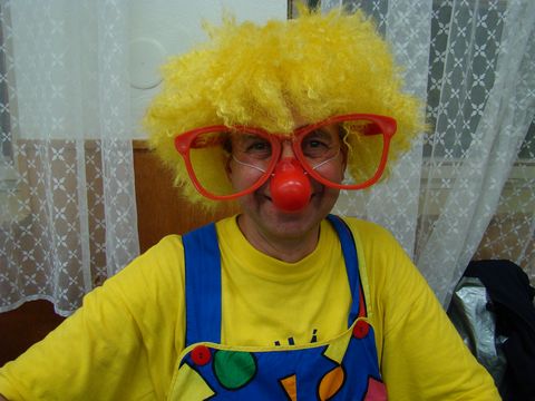 ukázka kostýmu klauna, který bavil děti na Pohádkové Třebíči