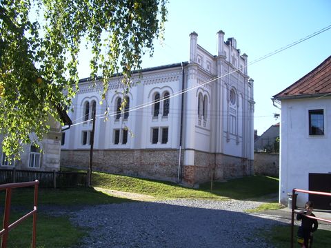 synagoga v Golčově Jeníkově