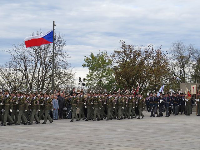 nástup jednotek; www.svatosi.cz