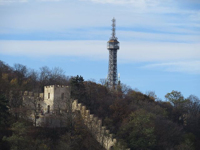 vzpomínka na zakladatele Klubu českých turistů; www.svatosi.cz