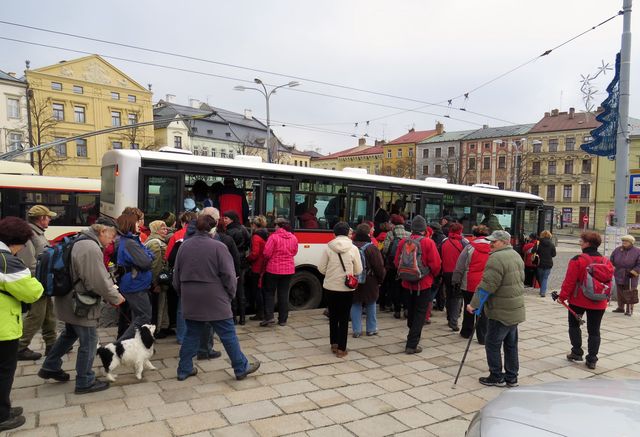 odjeli jsme autobusem do Vysoké; www.svatosi.cz