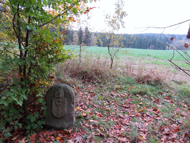 dietrichštejnský hraniční kámen býval i hranicí mezi Čechami a Moravou