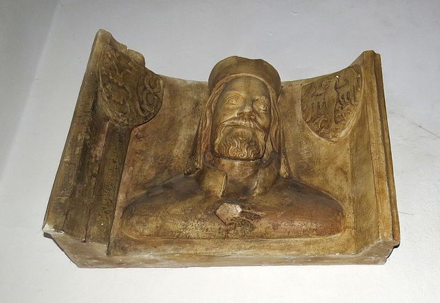 císař Karel IV. - faksimile busty z triforia svatovítského chrámu v Praze