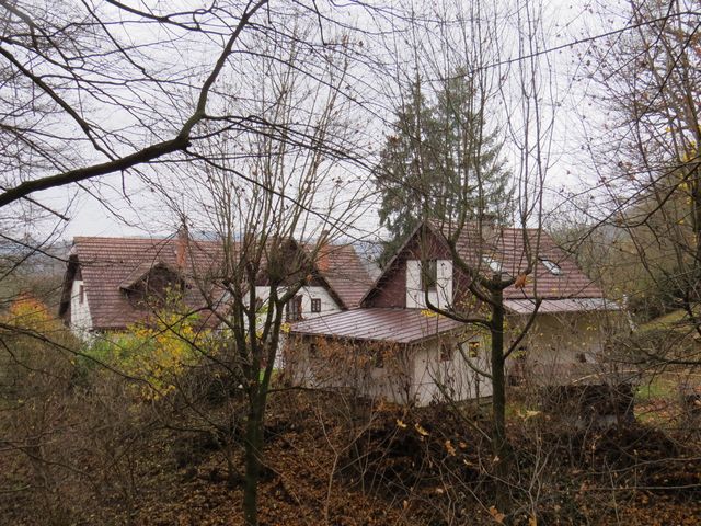 chalupa na Brázdě - rodný dům Jiřího Voskovce