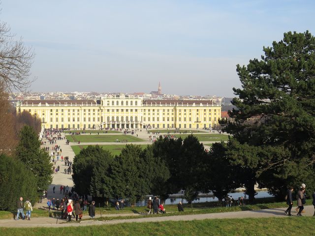 Schönbrunn - letní císařská rezidence; www.svatosi.cz