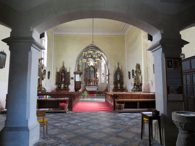 interiér kostela ve Stráži nad Nežárkou