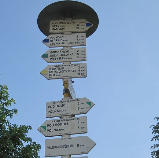 turistické informační místo na náměstí v Polné