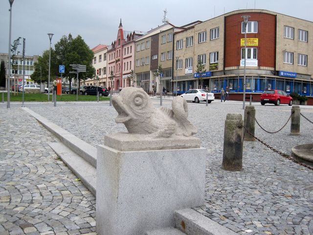 sochařská výzdoba náměstí