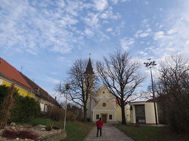 kostel sv. Markéty v Příměticích, památník Prokopa Diviše a replika bleskosvodu