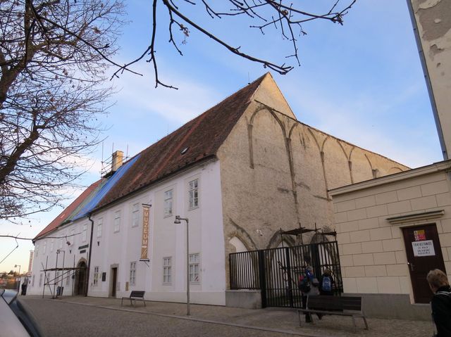 bývalý minoritský klášter, dnes muzeum; www.svatosi.cz