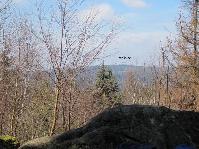 výhled z Přední skály na Mešnici výhled z Přední skály na Mešnici