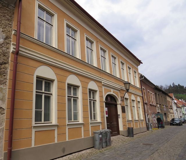 bývalá židovská škola v Třebíči, dnes sídlo Charity