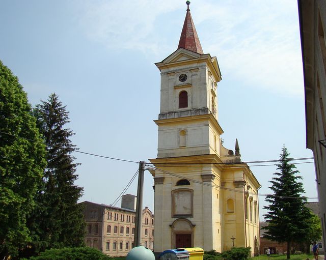 kostel sv. Maří Magdaleny v Heřmanicích nad Labem u Jaroměře; www. svatosi.cz