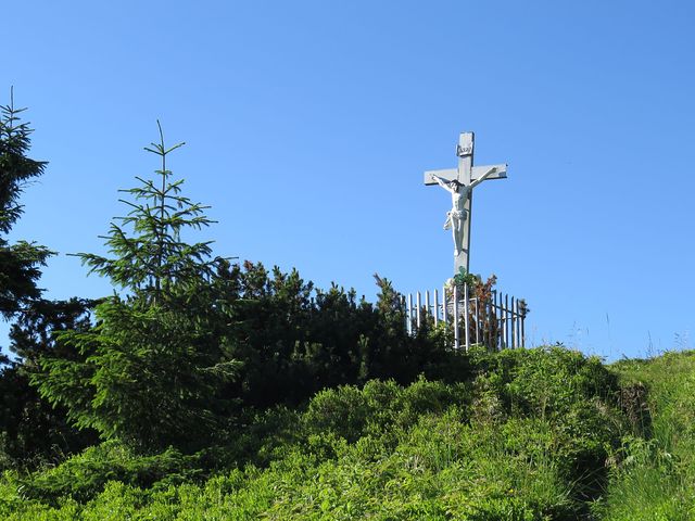 kříž na rozcestí v Andrejcové