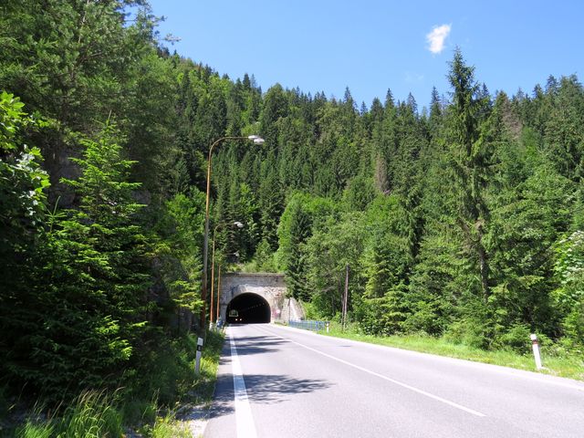 tunel u Stratěnského kaňonu; www.svatosi.cz