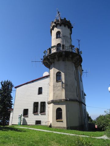 observatoř s vyhlídkovou věží na Milešovce