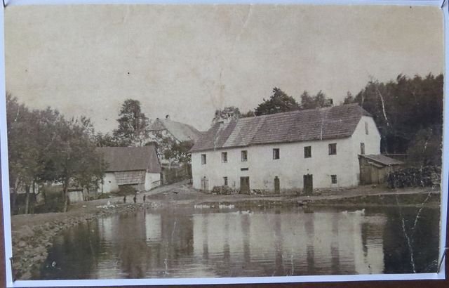 Kovářský rybník, kovárna a rathaus na přelomu 19. a 20. století