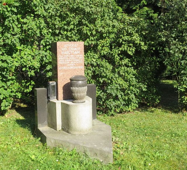 hrob JUDr. Osvalda Haičmana, člena ústředního výboru Národní jednoty pro jihozápadní Moravu a předseda jihlavského okrsku, zemřel 9.3.1928