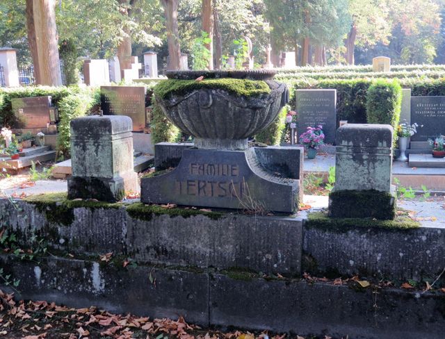 hrob rodiny Tertschových