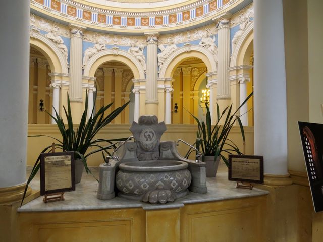 lázeňský dům Vojtěch využívá k léčbě horké minerální prameny lázeňský dům Vojtěch využívá k léčbě horké minerální prameny