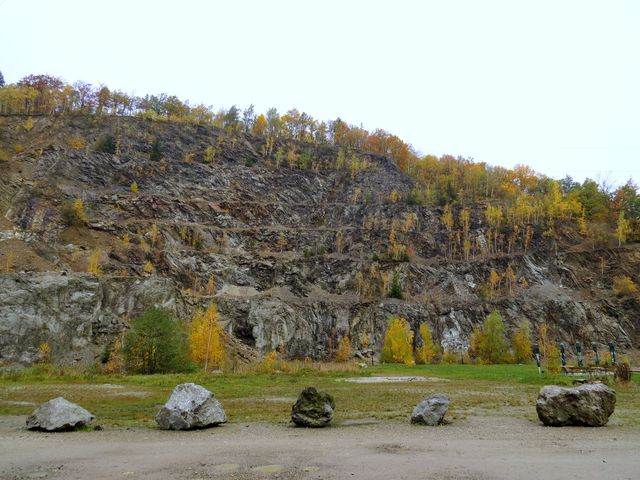 Zlatá rokle - ve svazích se těžila zlatonosná ruda Zlatá rokle - ve svazích se těžila zlatonosná ruda