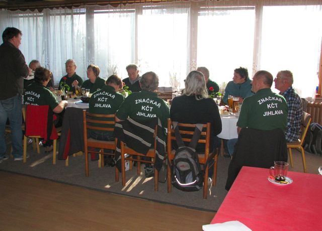 značkaři v listopadu 2016 na Čeřínku; foto F. Janeček značkaři v listopadu 2016 na Čeřínku; foto F. Janeček