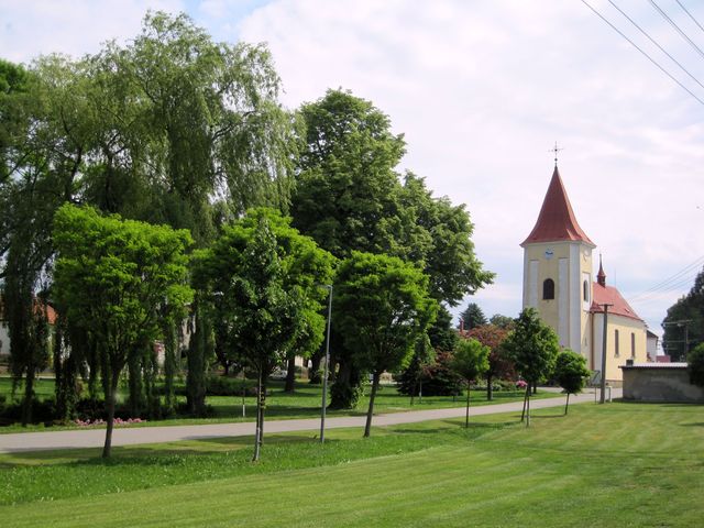 kostel sv. Jana Křtitele v Kalištích kostel sv. Jana Křtitele v Kalištích