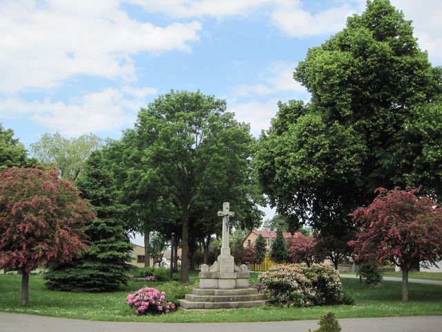 náves v Kalištích, rodné obci hudebního skladatele Gustava Mahlera náves v Kalištích, rodné obci hudebního skladatele Gustava Mahlera