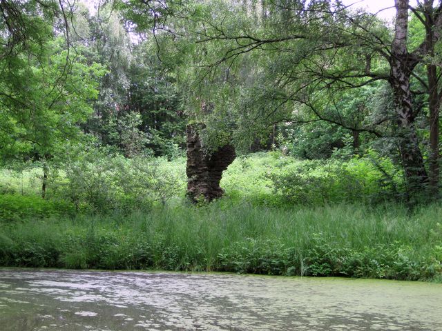 zbytek tvrze ze 14. století ve Speřicích zbytek tvrze ze 14. století ve Speřicích