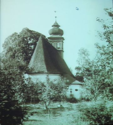 kostel sv. Ducha byl postaven na hřbitově v roce 1572