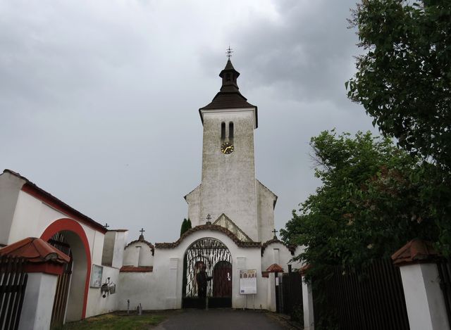 kostel v Albrechticích nad Vltavou