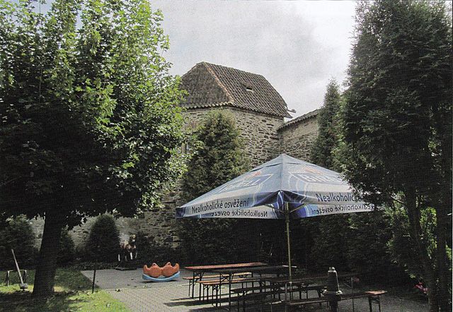 baštu č. 5 nalezne návštěvník na zahrádce restaurace (obrázek z brožury Středověké opevnění)