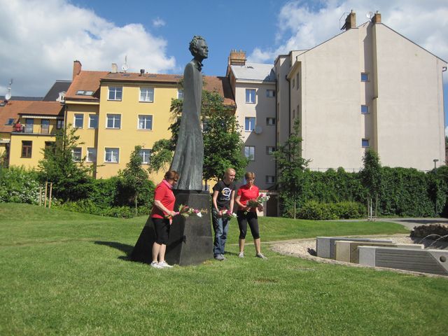 socha G. Mahlera od profesora Jana Koblasy; www.svatosi.cz