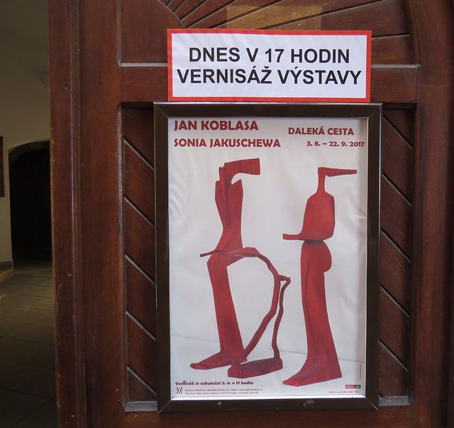plakát k výstavě a pozvání na vernisáž; www.svatosi.cz